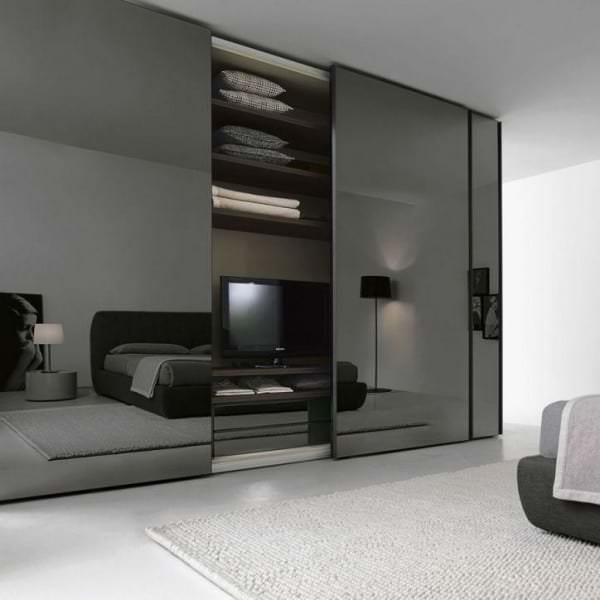 smoke-glass-sliding-door-wardrobe-logo