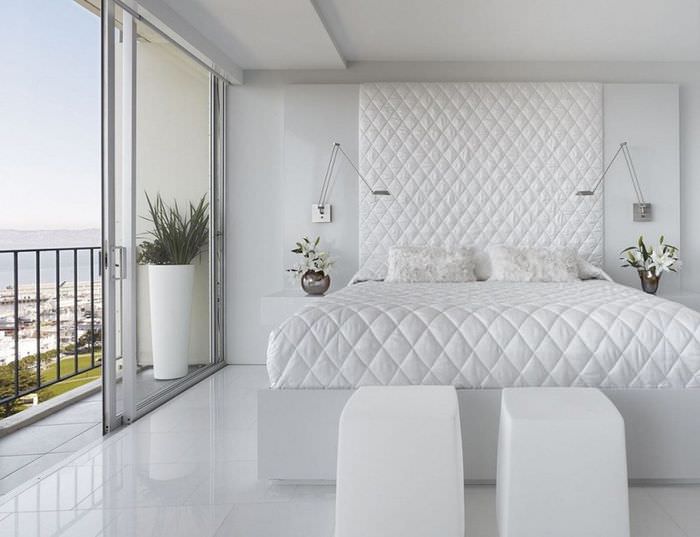 Белая спальня в современном стиле