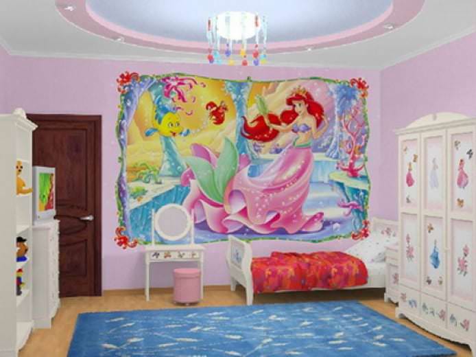 Дизайн фотообоев для просторной детской комнаты маленькой принцессы 