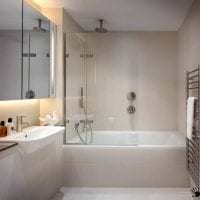 яркий дизайн ванной комнаты с душем в темных тонах картинка
