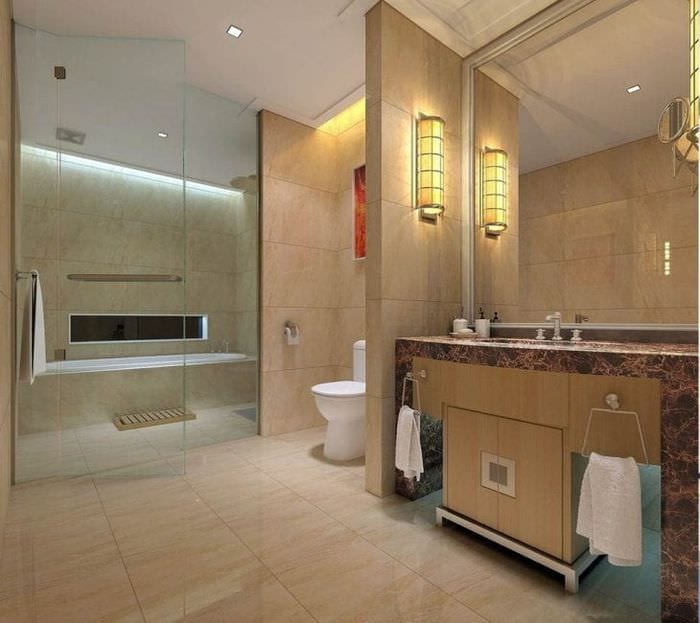 Необычный интерьер ванной комнаты с красочным душем