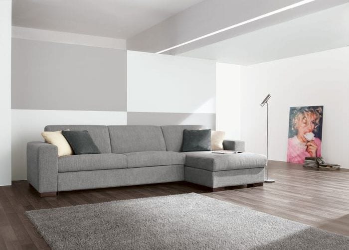 кожаный угловой диван в дизайне гостиной