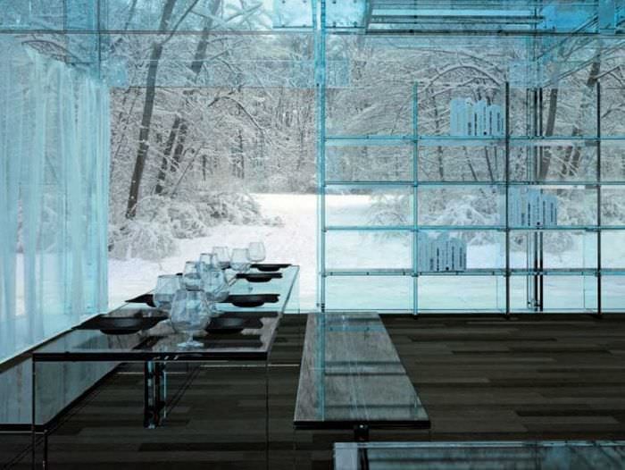 прозрачное стекло в дизайне кухни