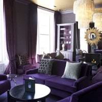 светлый фиолетовый диван в фасаде прихожей фото
