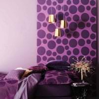светлый фиолетовый диван в интерьере коридора картинка