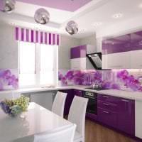 яркий стиль спальни в фиолетовом цвете фото