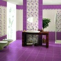 яркий интерьер квартиры в фиолетовом цвете фото