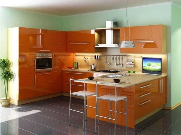 сочетание светлого оранжевого в декоре квартиры с другими цветами