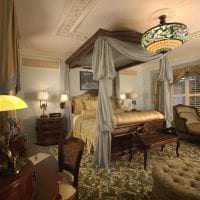 необычный стиль спальни в викторианском стиле картинка
