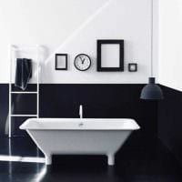 идея необычного дизайна белой ванной комнаты фото