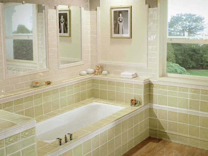 идея современного интерьера ванной комнаты с окном