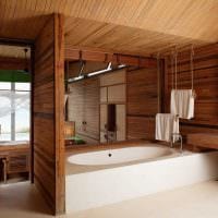 идея необычного стиля ванной комнаты в деревянном доме картинка