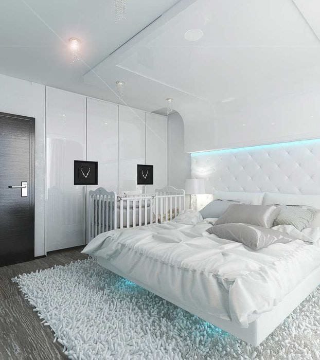 вариант современного стиля белой спальни