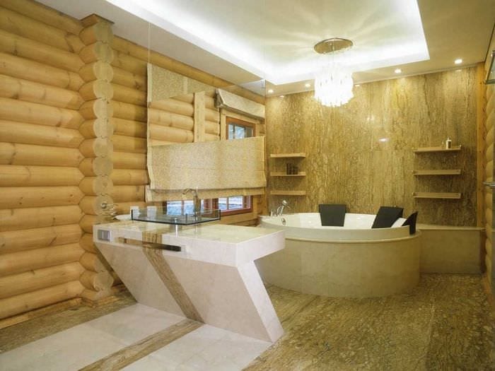 вариант яркого интерьера ванной комнаты в деревянном доме