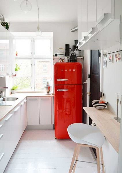 пример необычного дизайна кухни 8 кв.м фото