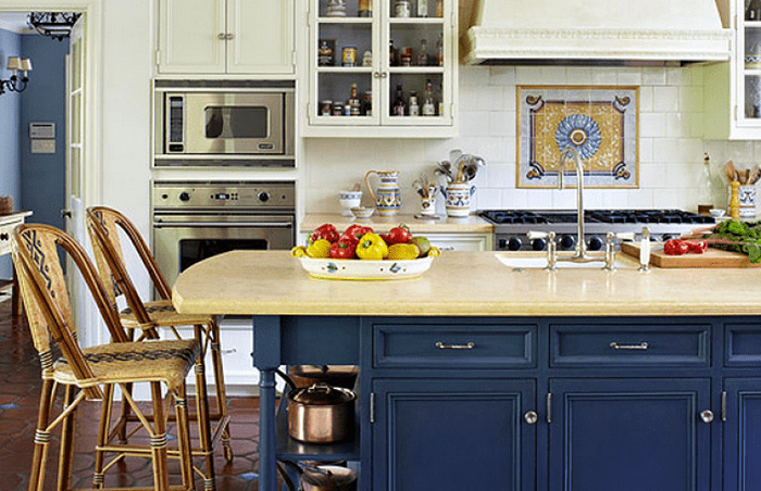 синий цвет на кухне прованс
