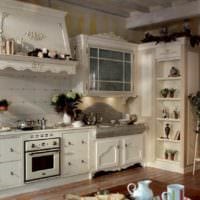 идея светлого интерьера кухни в деревянном доме фото