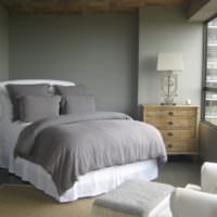 Уютная спальня в серых тонах площадью 12 кв м