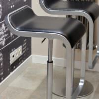 Дизайнерские стулья на кухне в современном стиле