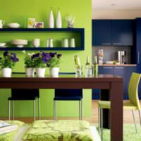 Сочетание оливкового и синего цветов в интерьере кухни