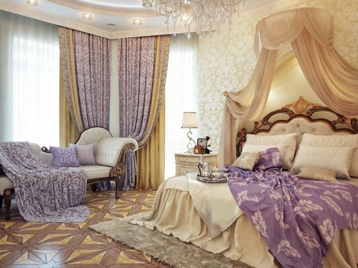 Интерьер классической спальни в коричневом цвете с акцентами лаванды