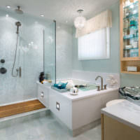 Дизайн просторной ванной комнаты с душем