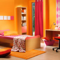 Яркие оранжевые оттенки в дизайне спальни