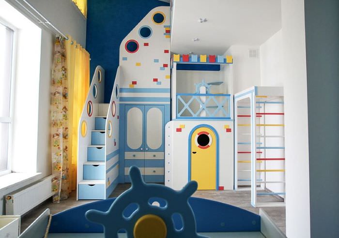 Интерьер детской комнаты для мальчика в морском стиле