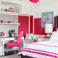 Красный цвет в оформлении спальни для девочки подростка