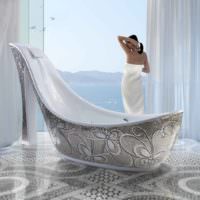 Красивый дизайн ванной комнаты с облицовкой мозаикой