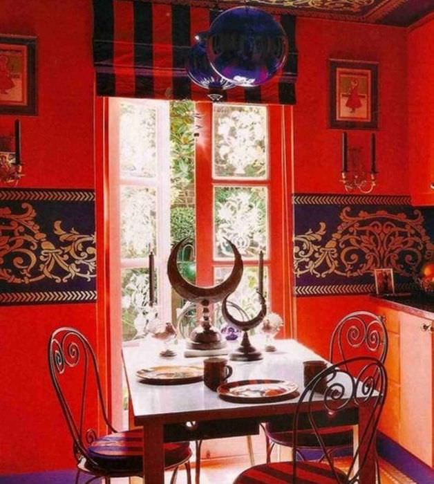 Интерьер маленькой кухни в марокканском стиле