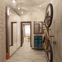Велосипед на стене прихожей в стиле лофт