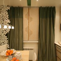 Темно-оливковые шторы в кухне многоэтажного дома