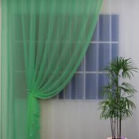 Воздушная тюль зеленоватой окраски