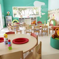 Удобный стол для детского творчества