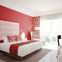 Красный цвет в интерьере спальни
