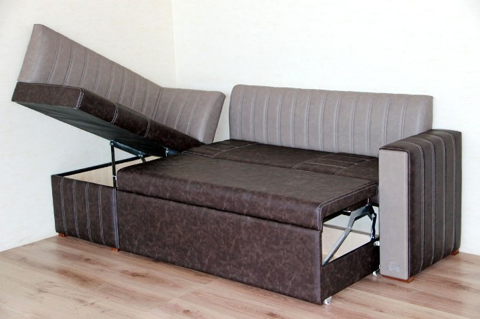 Раскладной механизм дивана.
