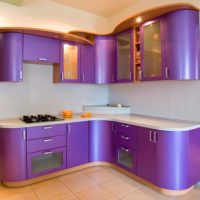 Фиолетовая кухня.