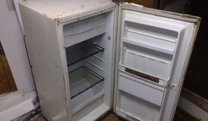 Может ли замерзнуть холодильник при морозе