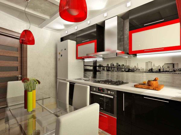 Черно-бело-красный гарнитур в кухонном помещении смотрится наиболее интересно, оригинально. 